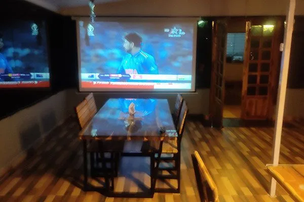 Restaurant Interior2