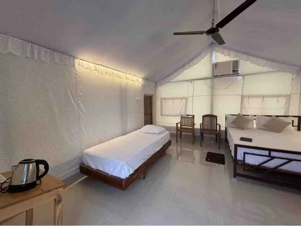 malgudi-tent-bedroom-2